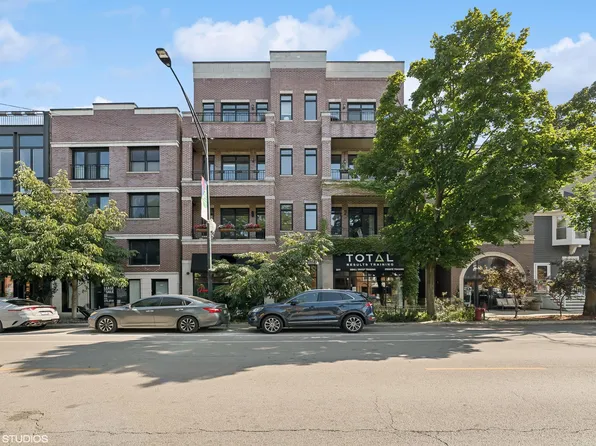2207 W Roscoe St APT 3E, Chicago, IL 60618