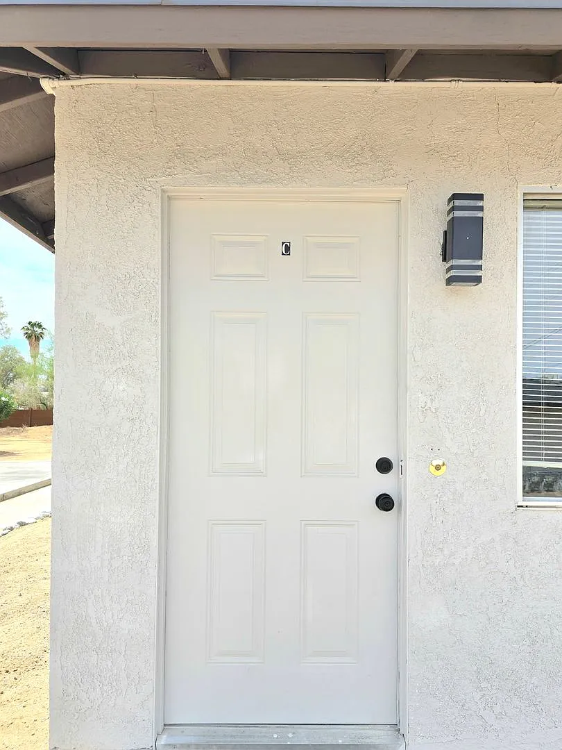 Building Photo - 73838 Southslope Dr