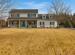 N75W24768 Robyn Ct, Lisbon, WI 53089