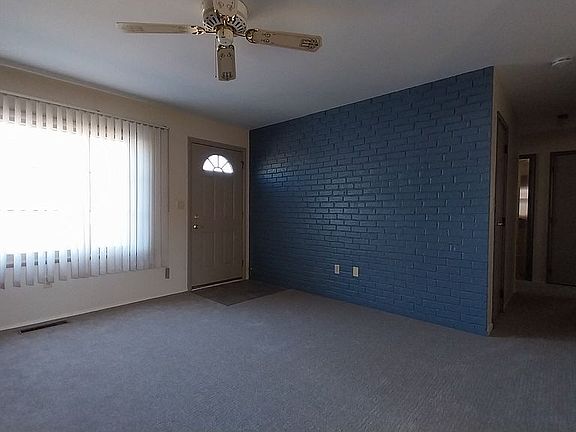 3rd image of 308 Birch Hill Dr