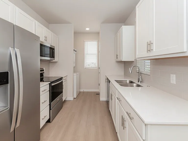 Cottages at Aero Park — Photo 14