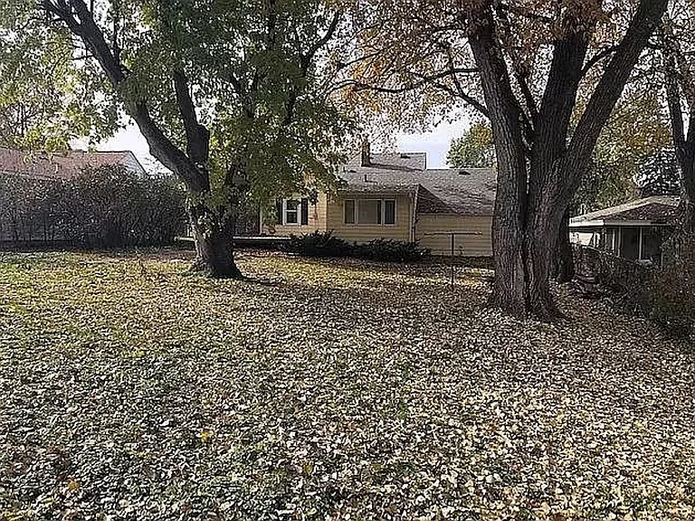 1651 Edgewood Ave S — Photo 6