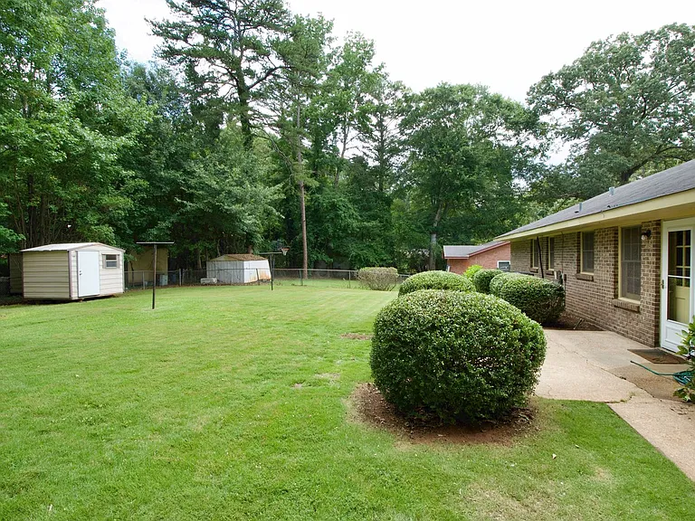 1109 Drew Ln — Photo 17