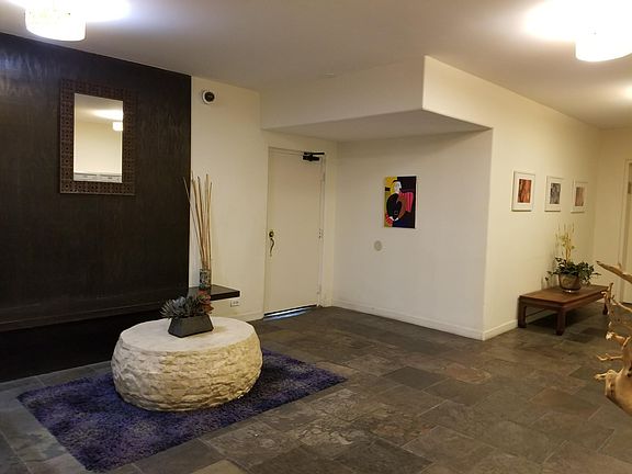 4th image of 1351 N Orange Dr APT 101