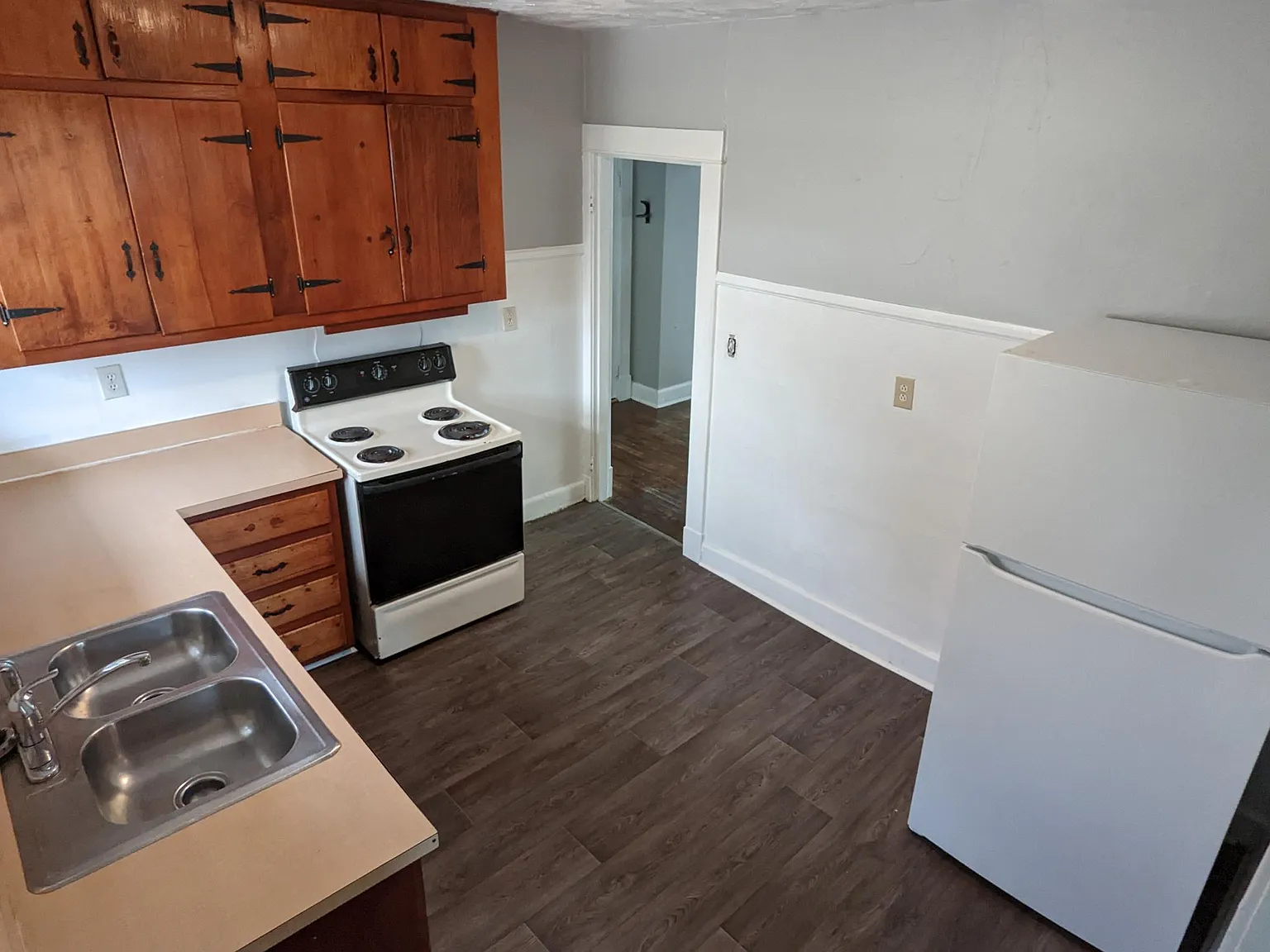 3 bed, 1250 sqft, $1,715 — Photo 3