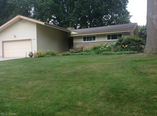 3777 Chesterfield Dr, Akron, OH 44319