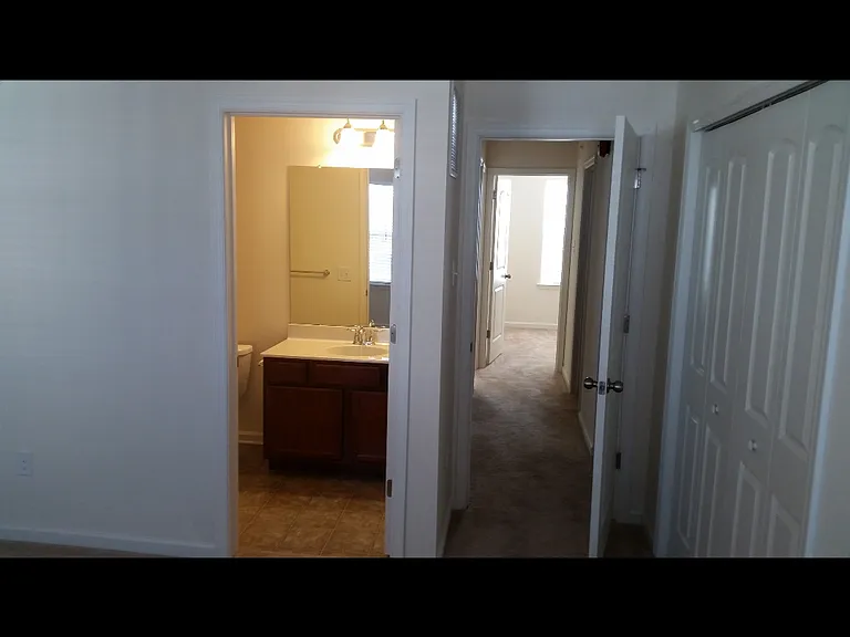 135 Mercer Ct — Photo 4