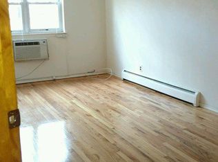 2383 37th St APT 1, Astoria, NY 11105