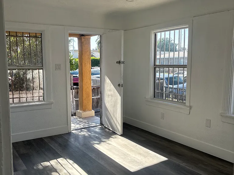 LIVING ROOM FACING FRONT DOOR