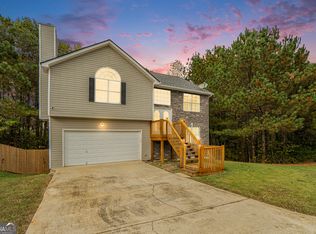 2812 Knoll View Pl, Douglasville, GA 30135
