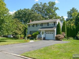 247 Momar Dr, Ramsey, NJ 07446