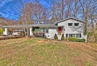1st image of 2638 Sheffield Dr