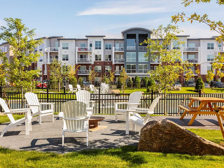 Elevation Apartments at Crown Colony — Photo 24