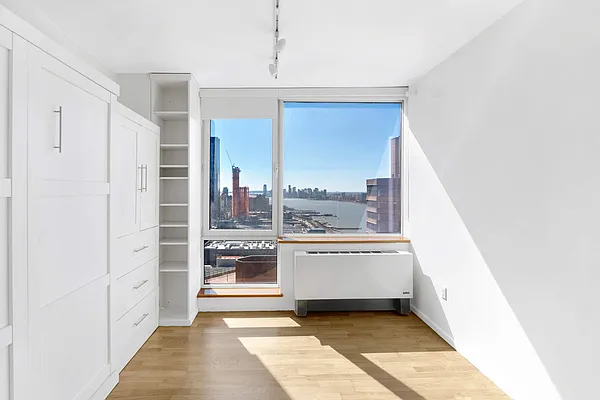 Rented by Compass | media 17