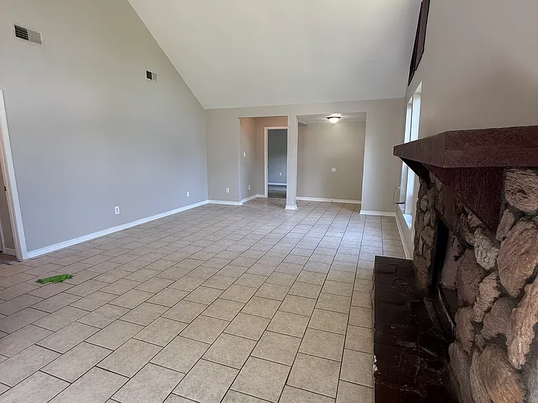 927 Sweetgum Dr — Photo 12