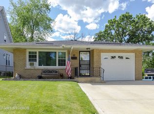 913 W Park Ave, Joliet, IL 60436