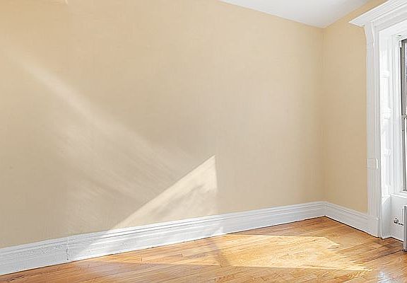 5th image of 395 5th St APT 3