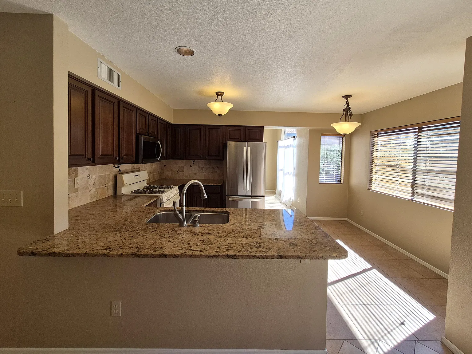 8863 North Willeta Drive - 1 — Photo 4