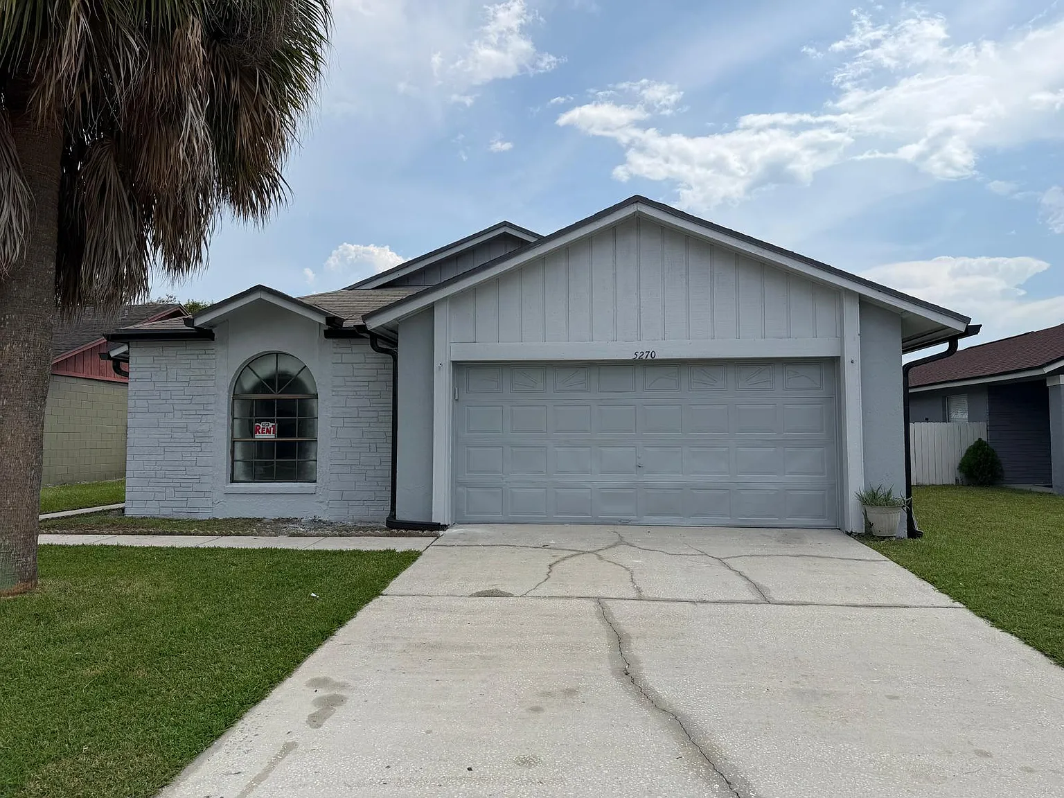 3 bed, 1377 sqft, $2,200 — Photo 1