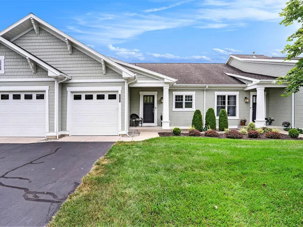 1744 N Trillium Cir, Zeeland, MI 49464