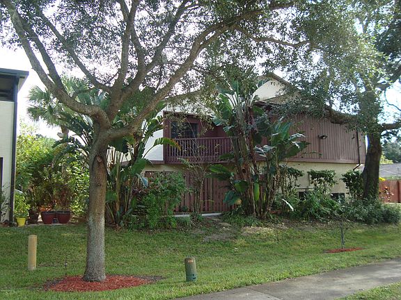 2nd image of 2591 S Park Ave