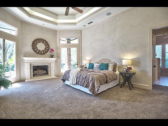 4th image of 5605 Versailles Ct