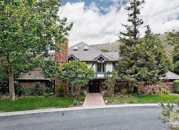 2nd image of 3980 W Skelton Canyon Cir
