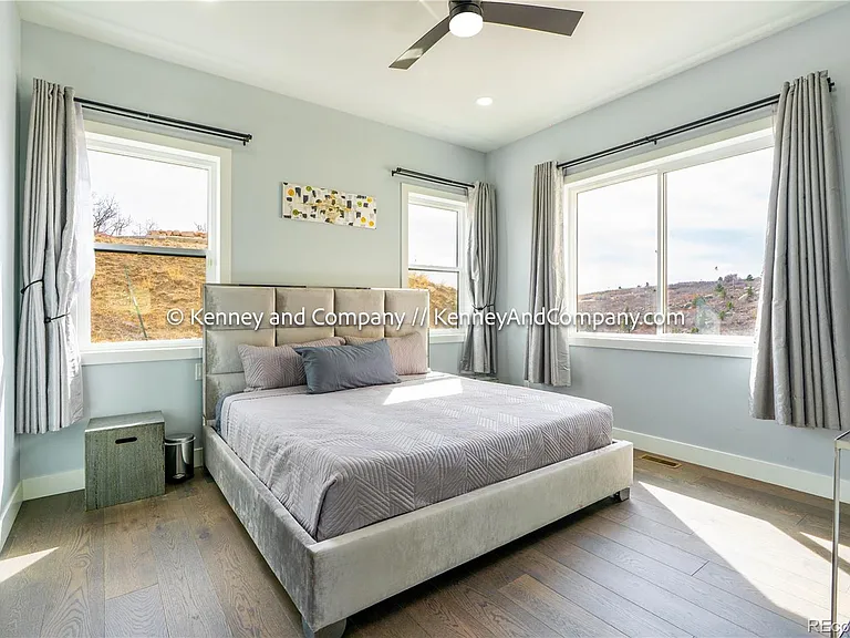 6438 Farthing Dr — Photo 37