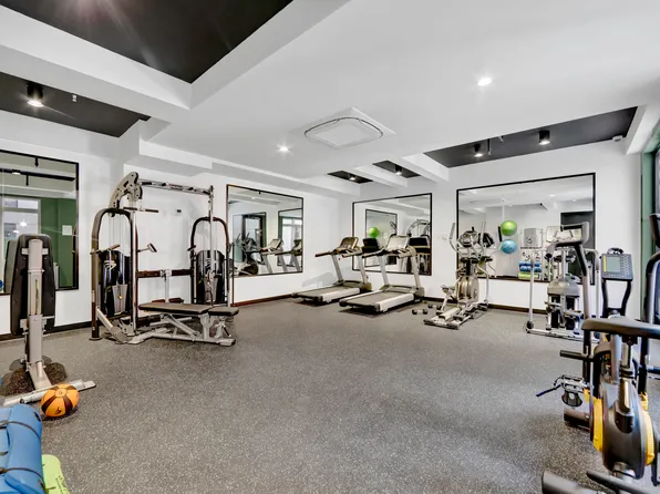 2175 Bergen Street image 7 of 13