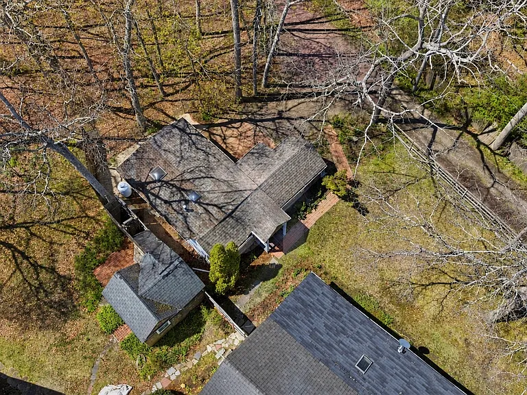 134 Montauk Hwy #B — Photo 10