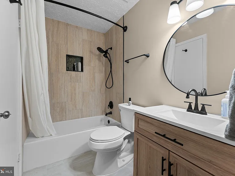 11417 Honeysuckle Ct #32 — Photo 13