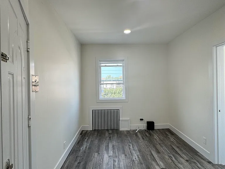 411 51st St #3 — Photo 6