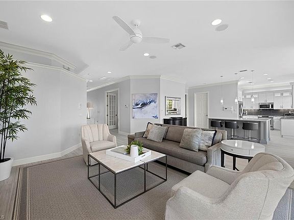 4th image of 26871 Wyndhurst Ct Unit 201