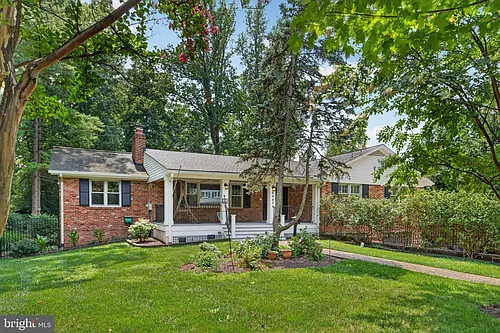 6443 Walters Woods Dr Photo 1