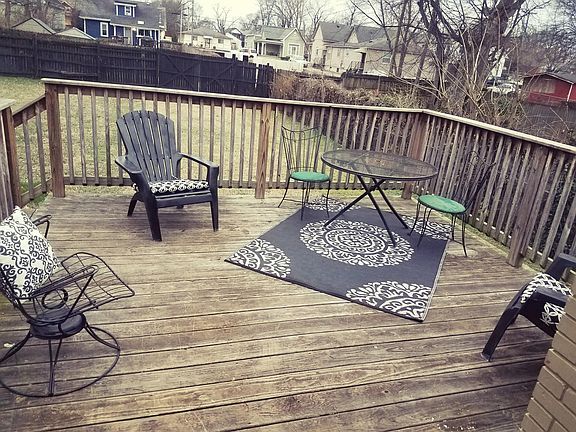 Spacious deck, recently painted grey