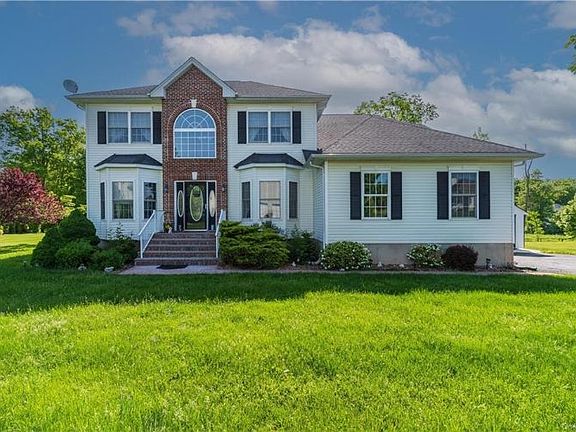 2nd image of 2904 McKinley Ct