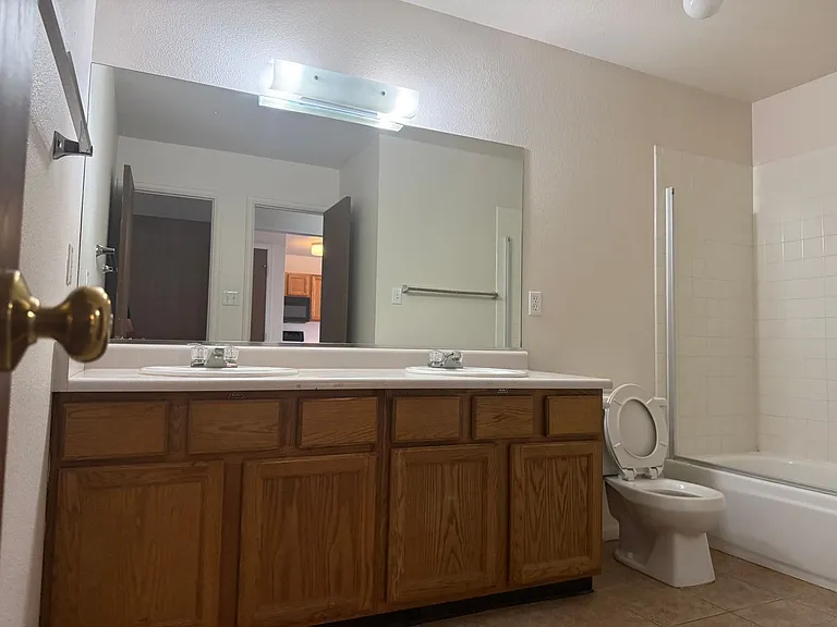 5307 Imperial Ct — Photo 8