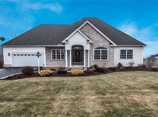 41 Ribera Ln, Middletown, CT 06457