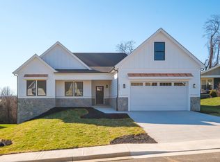 2524 Belvue Rd, Waynesboro, VA 22980