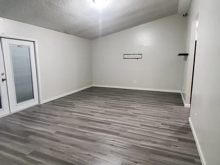 2112 Spice Ave — Photo 6
