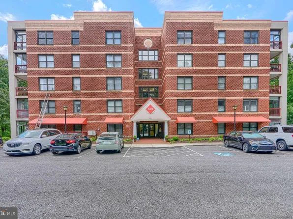 600 McKinsey Park Dr APT 404, Severna Park, MD 21146