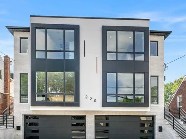 220 E Central Blvd #A, Palisades Park, NJ 07650