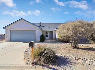 11 Parador Rd, Los Lunas, NM 87031