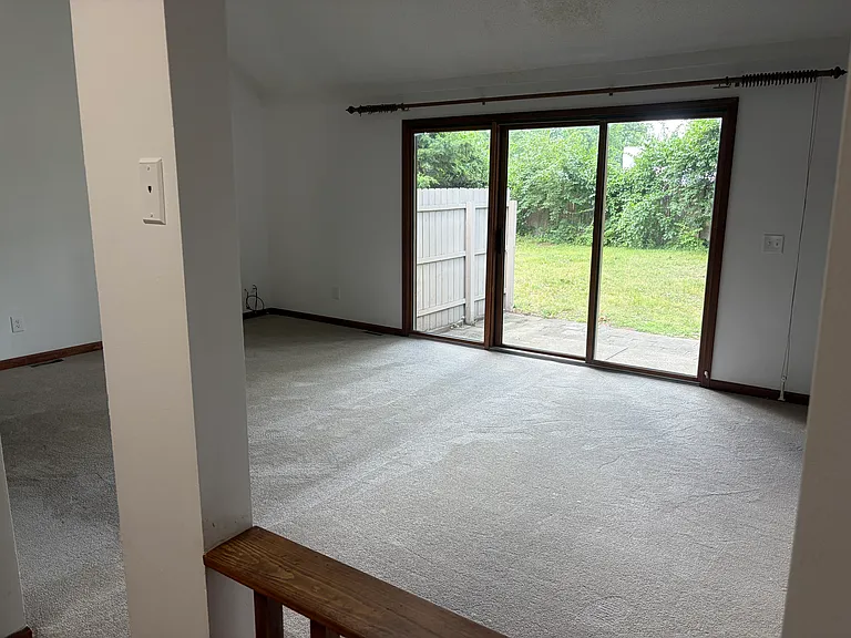 2765 Sweetbriar Ct — Photo 9