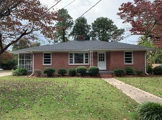 106 Eastover Ave, Clinton, NC 28328