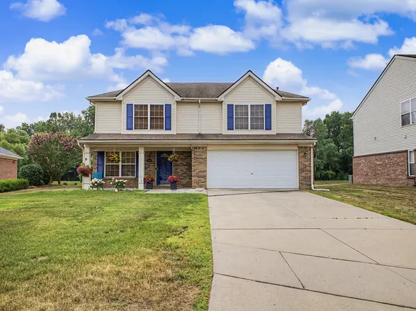 41973 Milton Dr, Belleville, MI 48111
