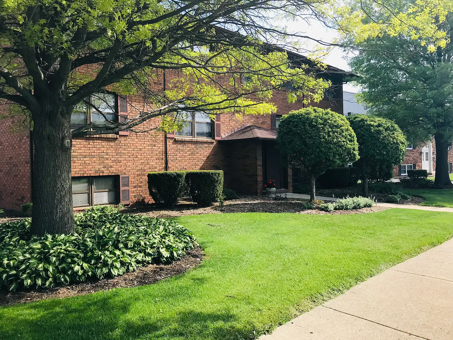 W Kane St, South Elgin — Photo 1