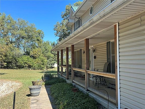 5th image of 22803 Mary Lois Rd