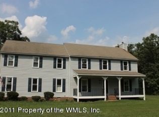 3446 N Riverside Dr, Lanexa, VA 23089
