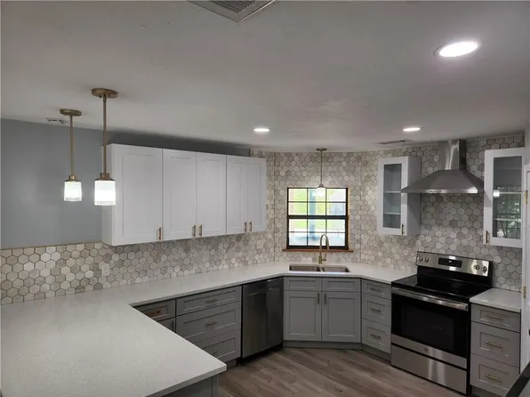 10600 W Lakeview Dr, Leander, TX 78645